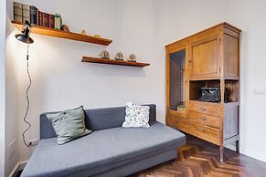 Elegant 3-Bedroom Apt in Piazza Mazzini