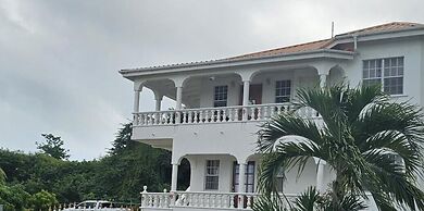 Anne's Apartments