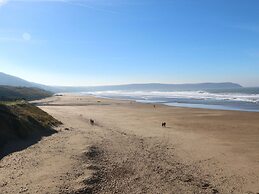 Val's Seaview
