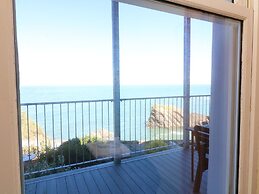 Val's Seaview