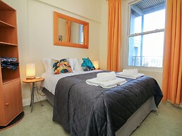 Val's Seaview