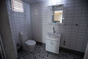 Ida Efes Hotel