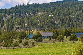 Fish Hatchery Ranch w/ Furnished Patio