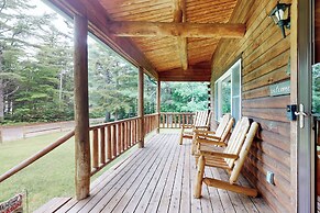 Relaxing 3BR Fireplace Deck Fire Pit