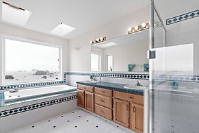 4BR Oceanfront Oasis w/ Patio, Views & Games