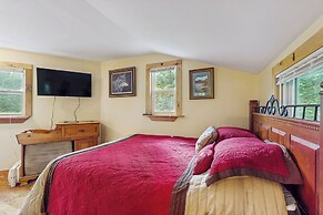 1 BR Tiny House, Window AC, Bbq, Fire Pit, W & D