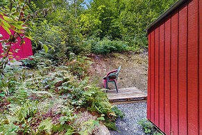 1 BR Tiny House, Window AC, Bbq, Fire Pit, W & D