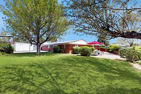 Single Story 4BR w/ Patio, Central AC, W & D