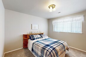 Single Story 4BR w/ Patio, Central AC, W & D