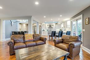 Great for Groups: Home 3 Mi to Dtwn Springfield!
