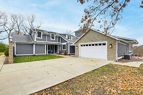 Great for Groups: Home 3 Mi to Dtwn Springfield!