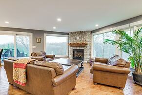 Great for Groups: Home 3 Mi to Dtwn Springfield!