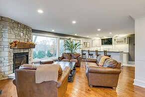 Great for Groups: Home 3 Mi to Dtwn Springfield!