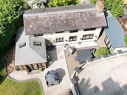 Rainbow Cottage