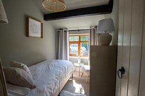 Rainbow Cottage