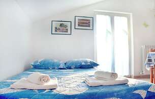 Apartment With Terrace and Garden Access