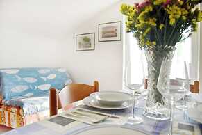 Apartment With Terrace and Garden Access