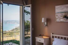 Lorraine's Cottage Style Studios