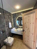 Lamoya Suites
