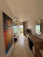Lamoya Suites