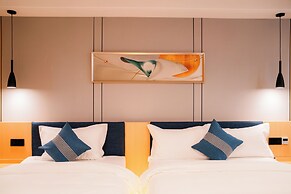 Ellie Hotel