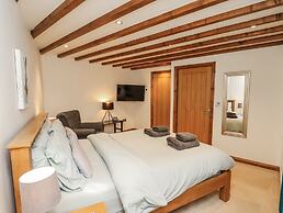 Chestnut Barn