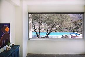 Villa Pegasus - Allparos Villas for 4-6