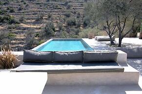 Villa Pegasus - Allparos Villas for 4-6
