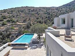 Villa Pegasus - Allparos Villas for 4-6