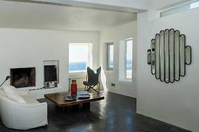Villa Pegasus - Allparos Villas for 4-6