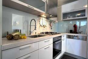 Belem Prime Apartment with Pool