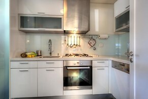 Belem Prime Apartment with Pool