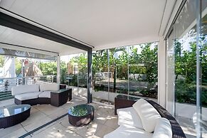 Deco Boutique Hotel