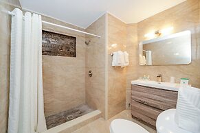 Deco Boutique Hotel