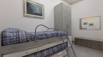 Rental in Rome Gregoriana Apartment