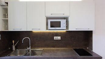 Rental in Rome Karan's Suite Apartment