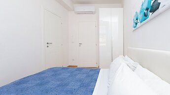 Rental in Rome Karan's Suite Apartment