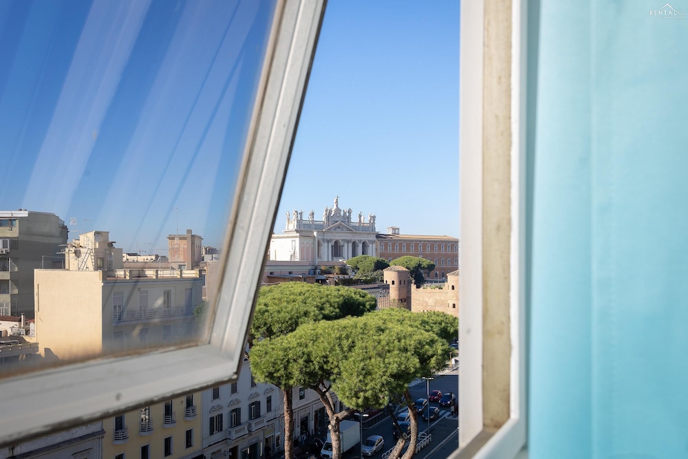 Rental in Rome Laterano View Apartment