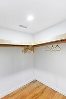 Fresh 2BR Duplex Pets Welcome