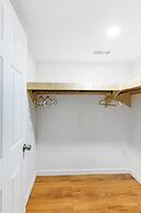 Fresh 2BR Duplex Pets Welcome