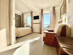 The Manarola Sea View