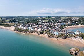 1 Belmont - Town Centre Close to Beach Shops