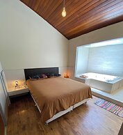 Casa 5 Ruas com Hidro - Rio Tavares Florianopolis