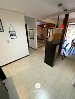 Casa 5 Ruas com Hidro - Rio Tavares Florianopolis