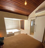 Casa 5 Ruas com Hidro - Rio Tavares Florianopolis