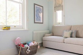 House Annexe Sleeps 18 Heated Pool