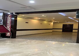 Hotel Girraj Inn