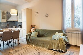 Emilia Suite Home