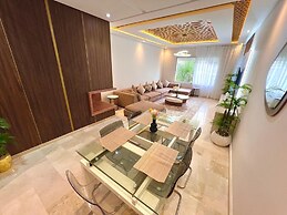 3 bedrooms apartment in secure Résidence