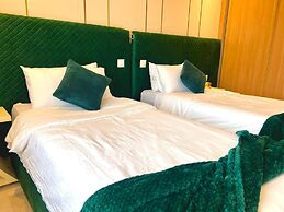 3 bedrooms apartment in secure Résidence